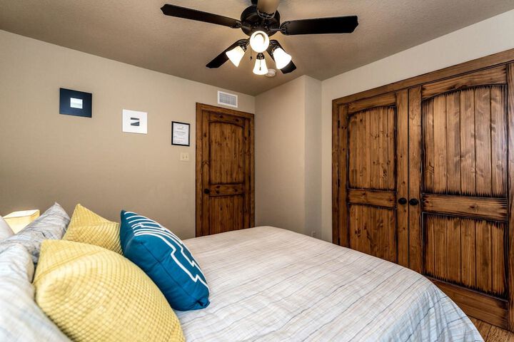 Room 14 of 82