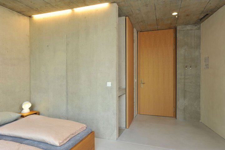 Room 14 of 39