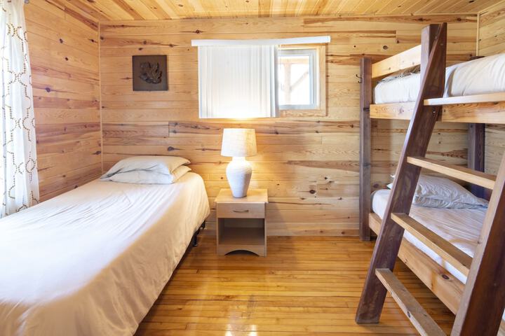 Room 27 of 56