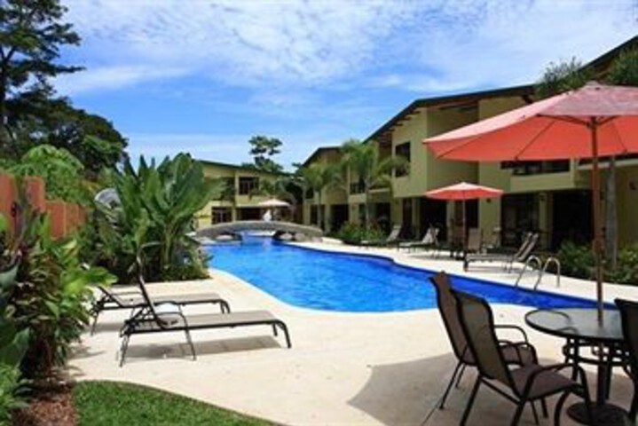 Club Del Cielo