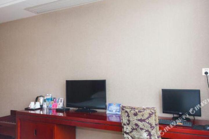 Junwen Hotel