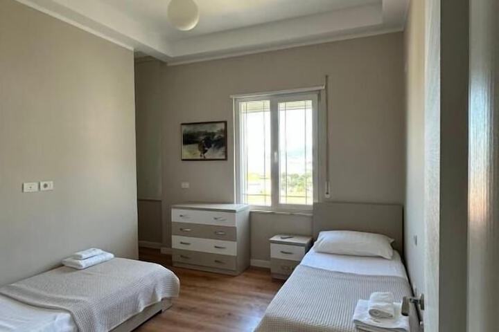 Room 16 of 62