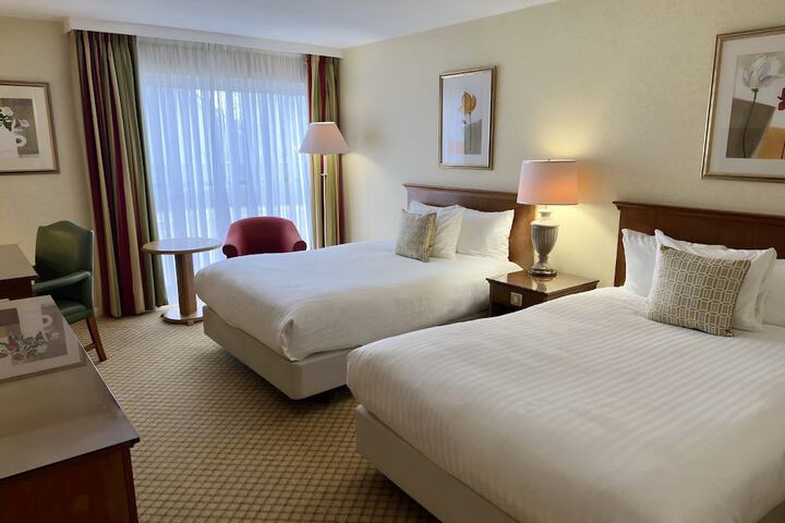 Room 4 of 19