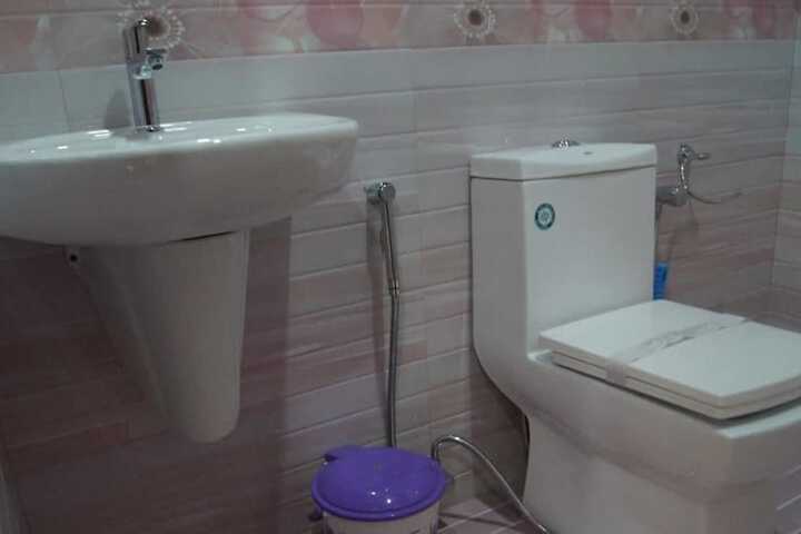 Room 2 of 8
