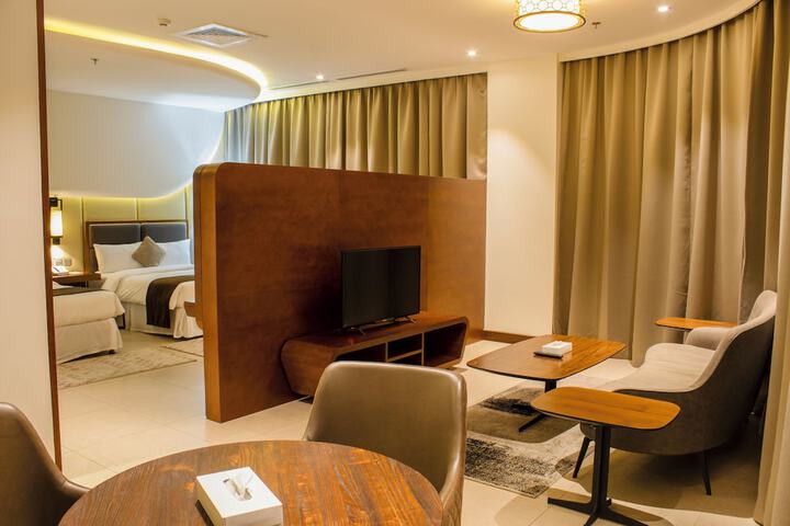 Room 17 of 41