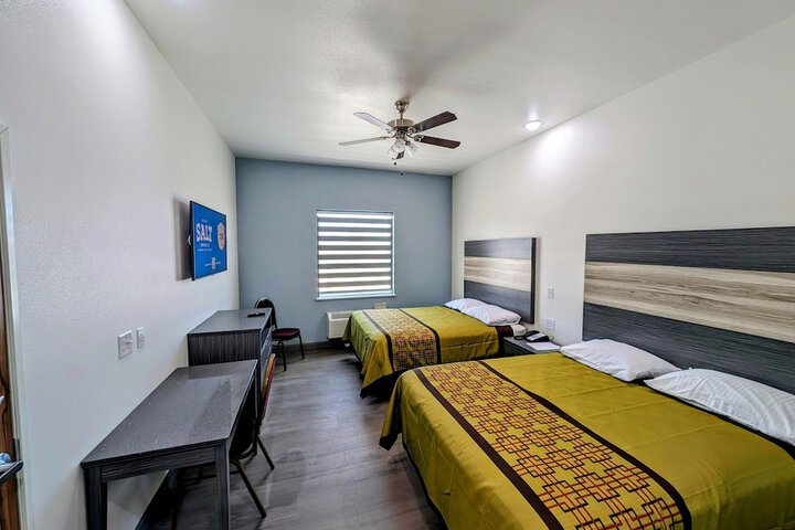 Room 13 of 63