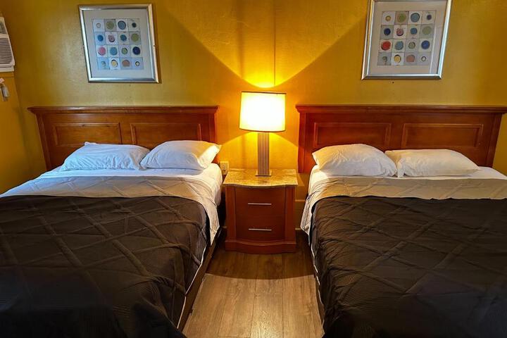 Deluxe Double Room (7 of 8)