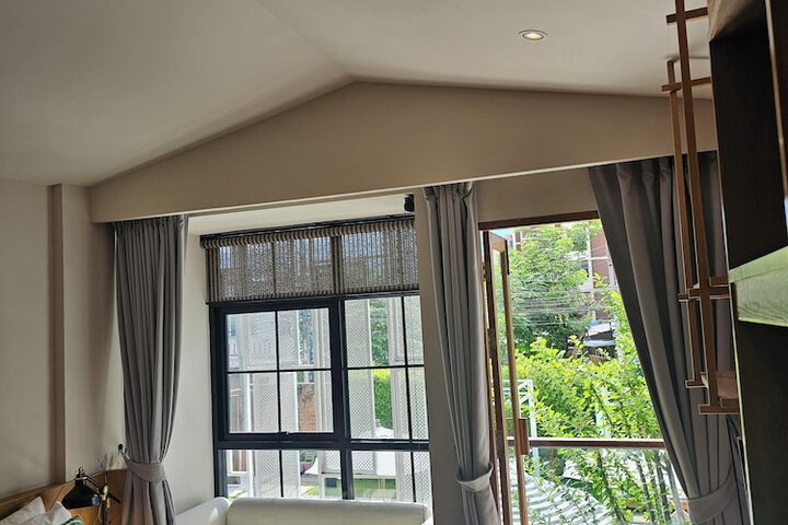 Room 64 of 158