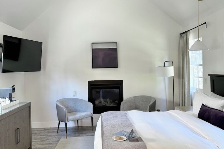 Room 19 of 43