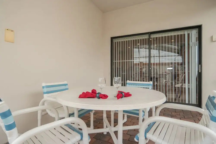 Terrace/Patio 7 of 16