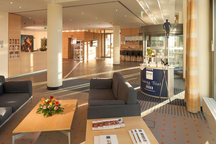 Guest Lobby