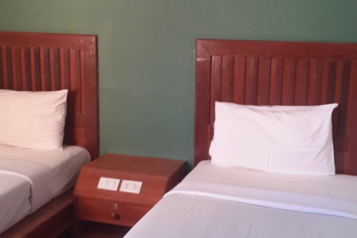 Room 2 of 19