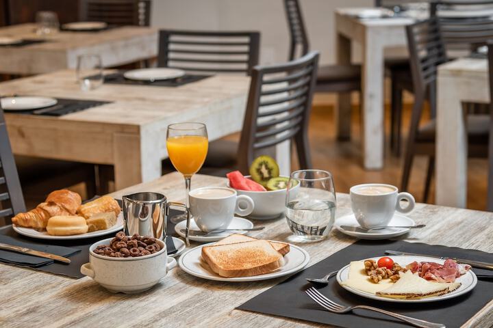 Breakfast area