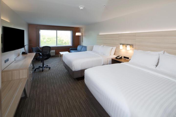 1 King Bed Suite (5 of 11)