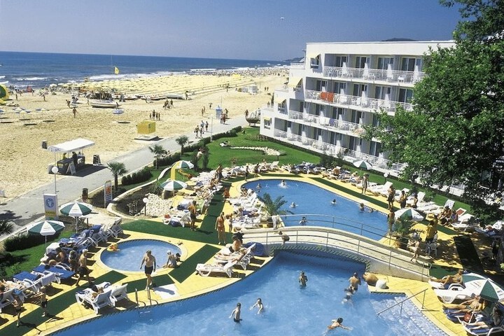 Beach/ocean view