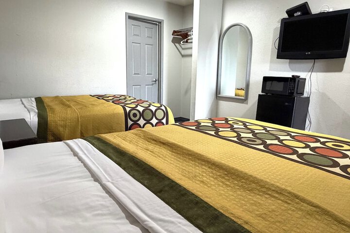 Room 3 of 26