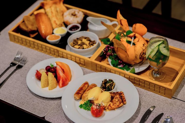 Breakfast/Coffee Service 103 of 131