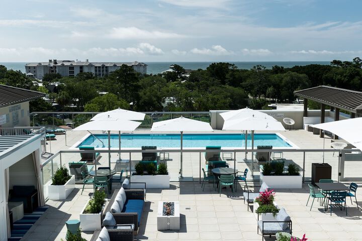 Rooftop pool
