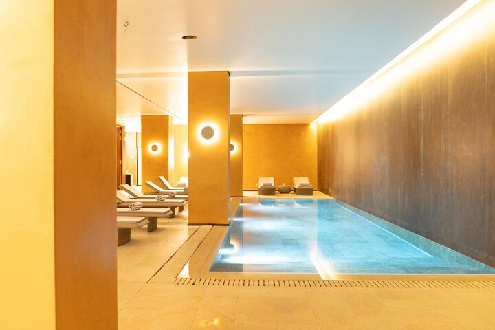 Pool 49 of 100
