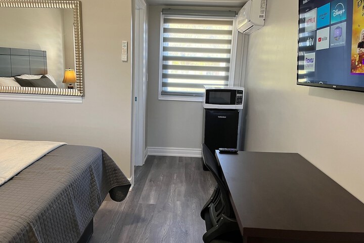 Room 4 of 21