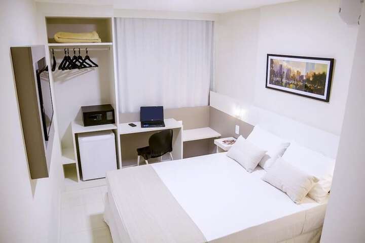 Room 6 of 23