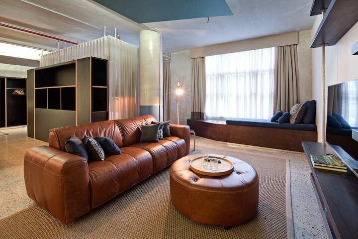 Room 65 of 117