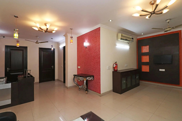 Room 4 of 5