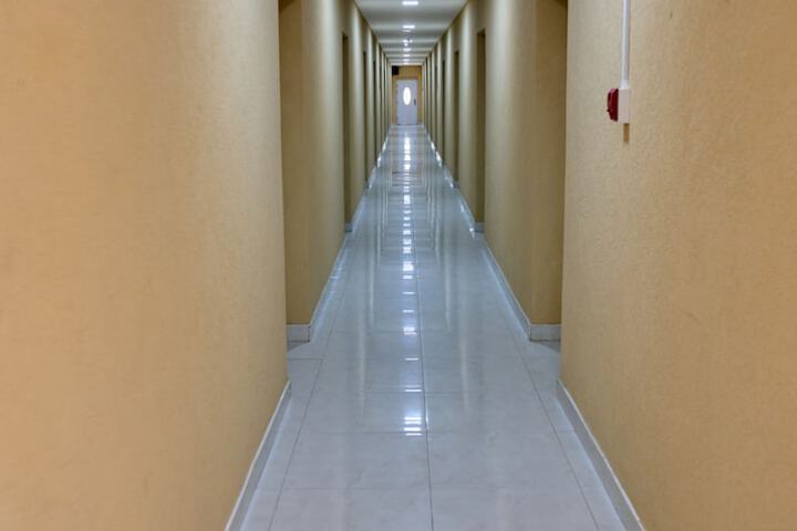 Ballroom/Hall 21 of 23