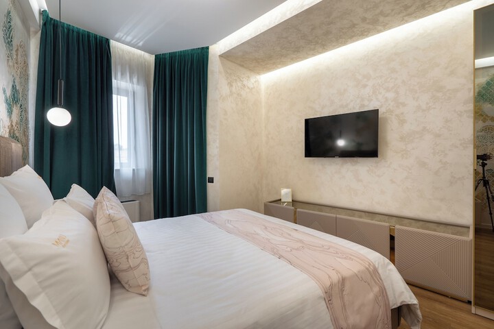 Room 544 of 552