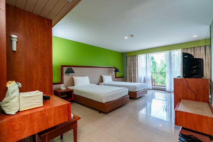 Room 28 of 131