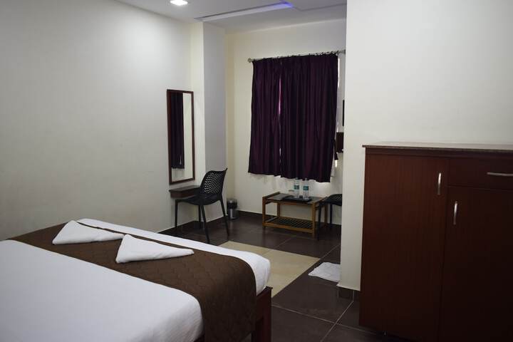 Room 15 of 46