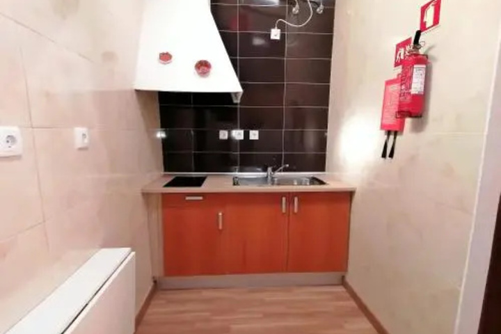 Room 8 of 20