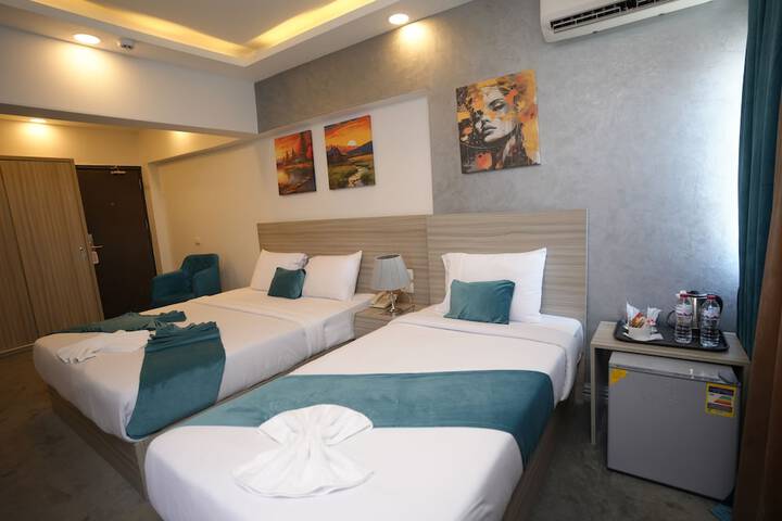 Room 27 of 101