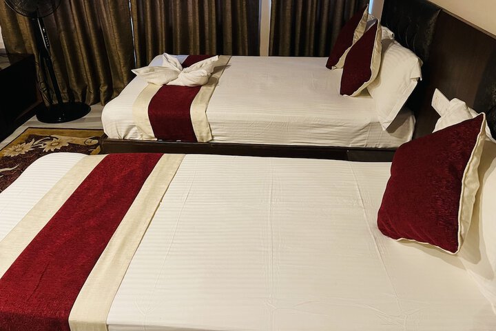 Room 6 of 22