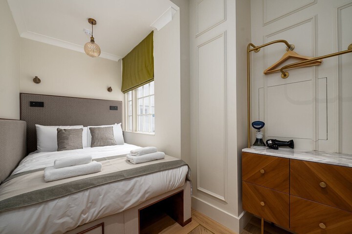 Room 68 of 280