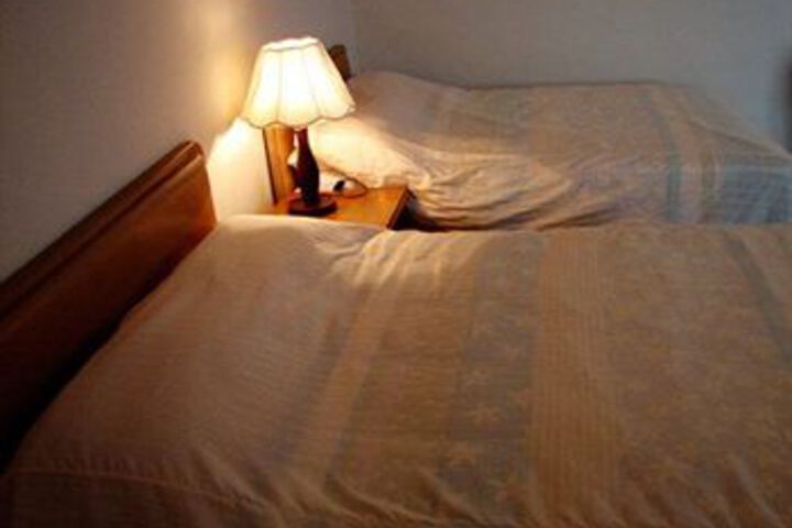 Room 16 of 23
