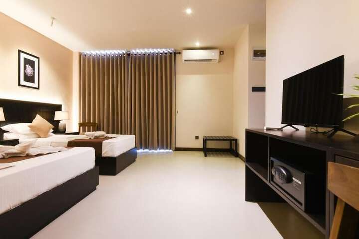 Room 43 of 171