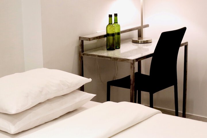 Room 9 of 52