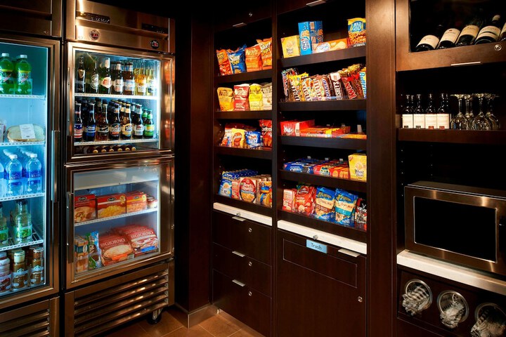 Snack bar