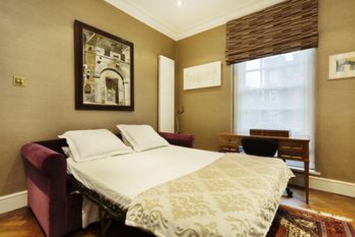 Room 19 of 32