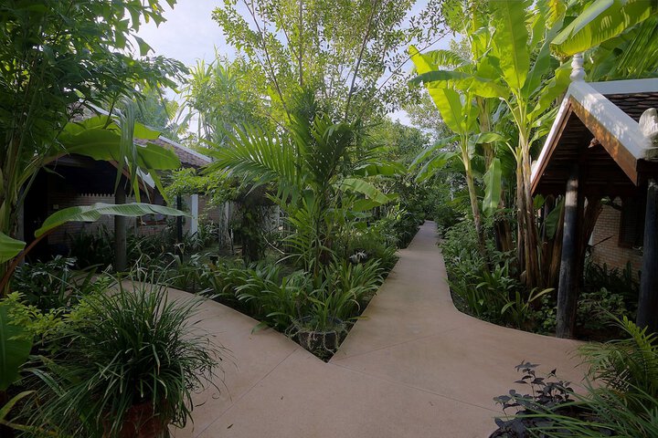 Property Grounds 72 of 80
