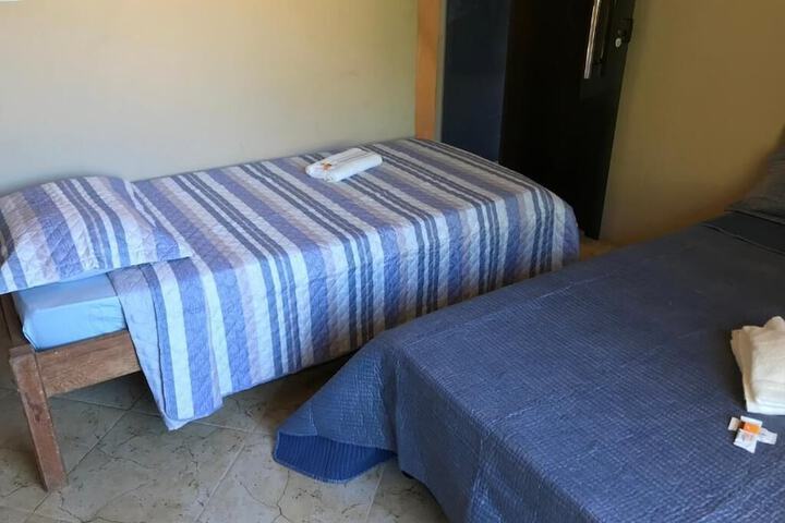 Room 8 of 48