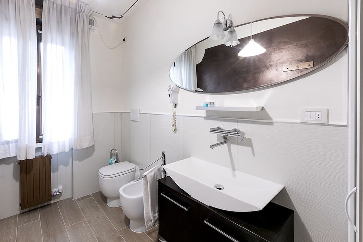 Room 15 of 31