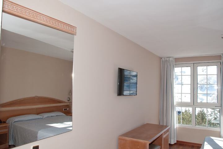 Room 10 of 63
