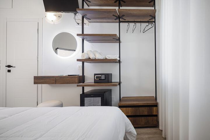 Room 5 of 59