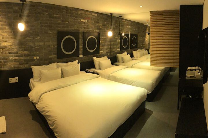 Room 10 of 45