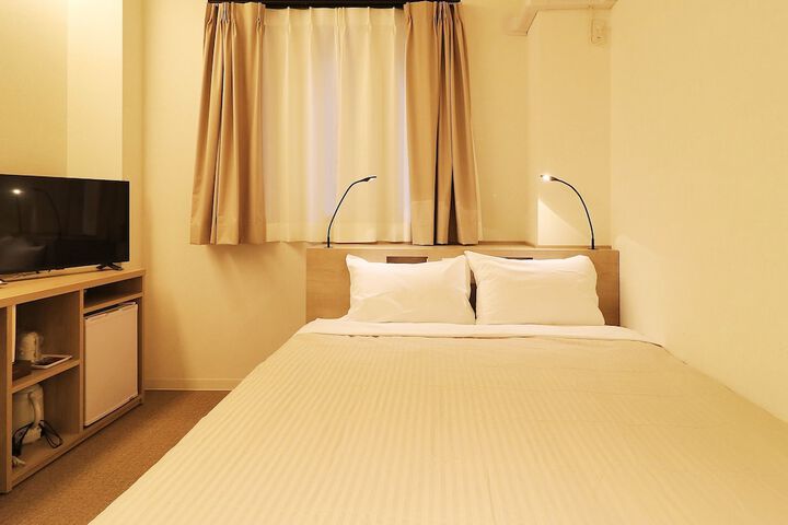Room 64 of 112