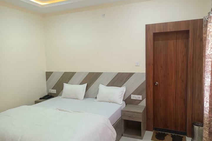 Room 31 of 91