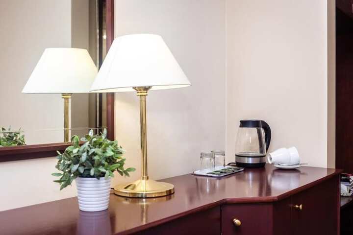 Room 3 of 34