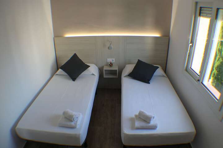Room 16 of 129